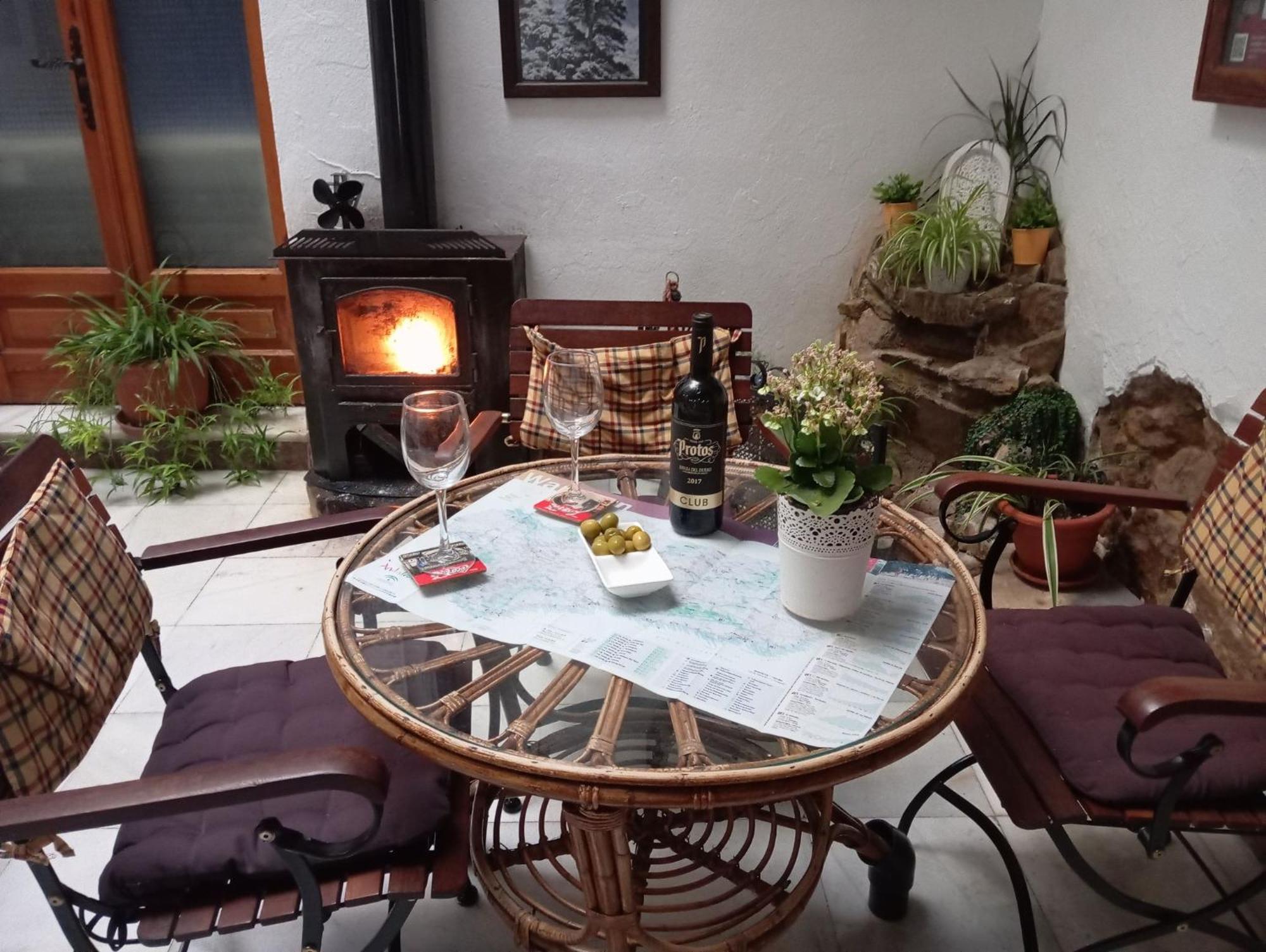 Hostal Rural Marques De Zahara Саара-де-ла-Сьерра Экстерьер фото